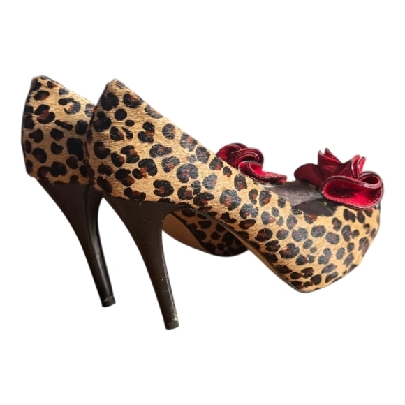 Steve Madden Shoes - Steve Madden Leopard Heels with Red Leather Bow